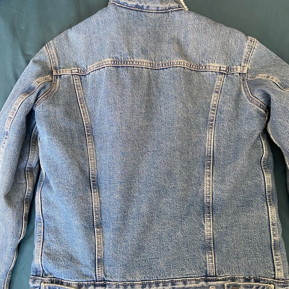 Levi’s Trucker Sherpa jean jacket - Picture 3 of 3